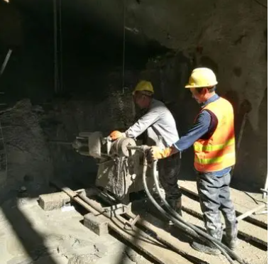 南江水下抗分散灌浆料特点 水下不分散注浆料介绍